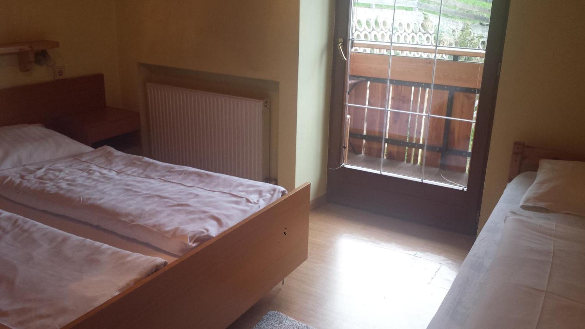 Pension Schoenblick Campo di Trens Chambre photo